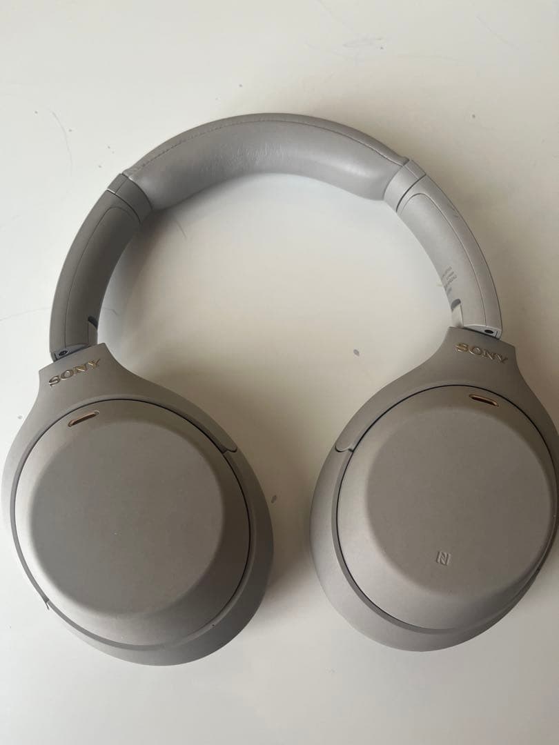 SONYワイヤレスヘッドホン WH-1000XM4 プラチナシルバー