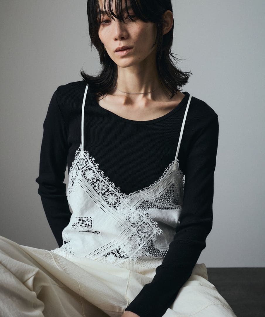 サロンアダムエロペ　クロスレースキャミソール　ホワイト