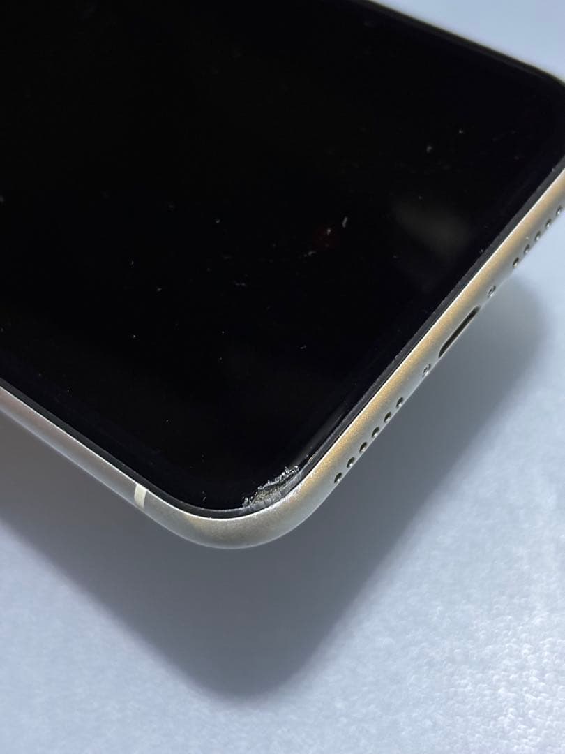 Apple iPhone 11 ホワイト 本体　128GB SIMフリー