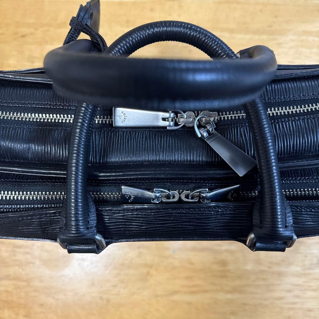 aniary　アニアリ　ビジネスバッグ