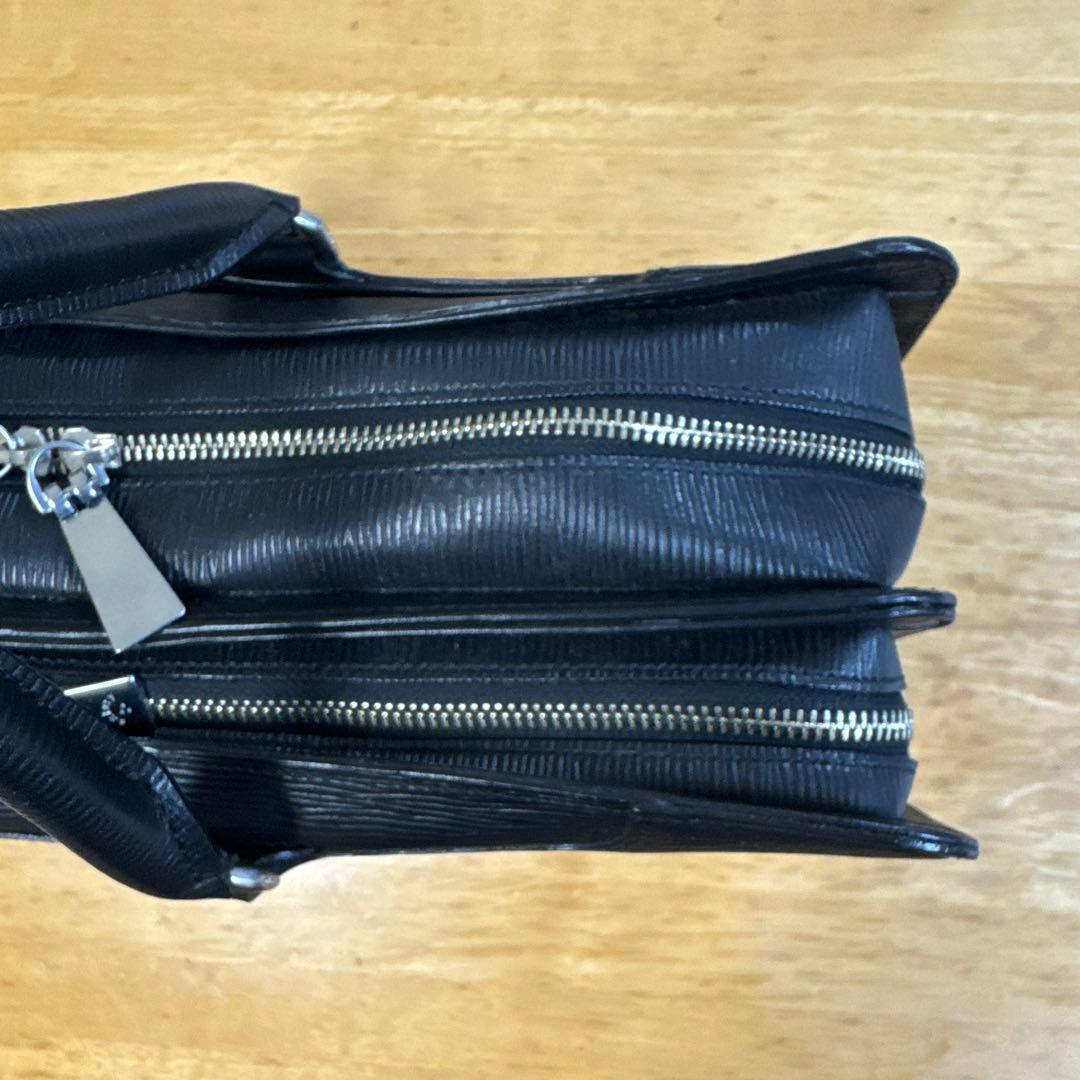 aniary　アニアリ　ビジネスバッグ