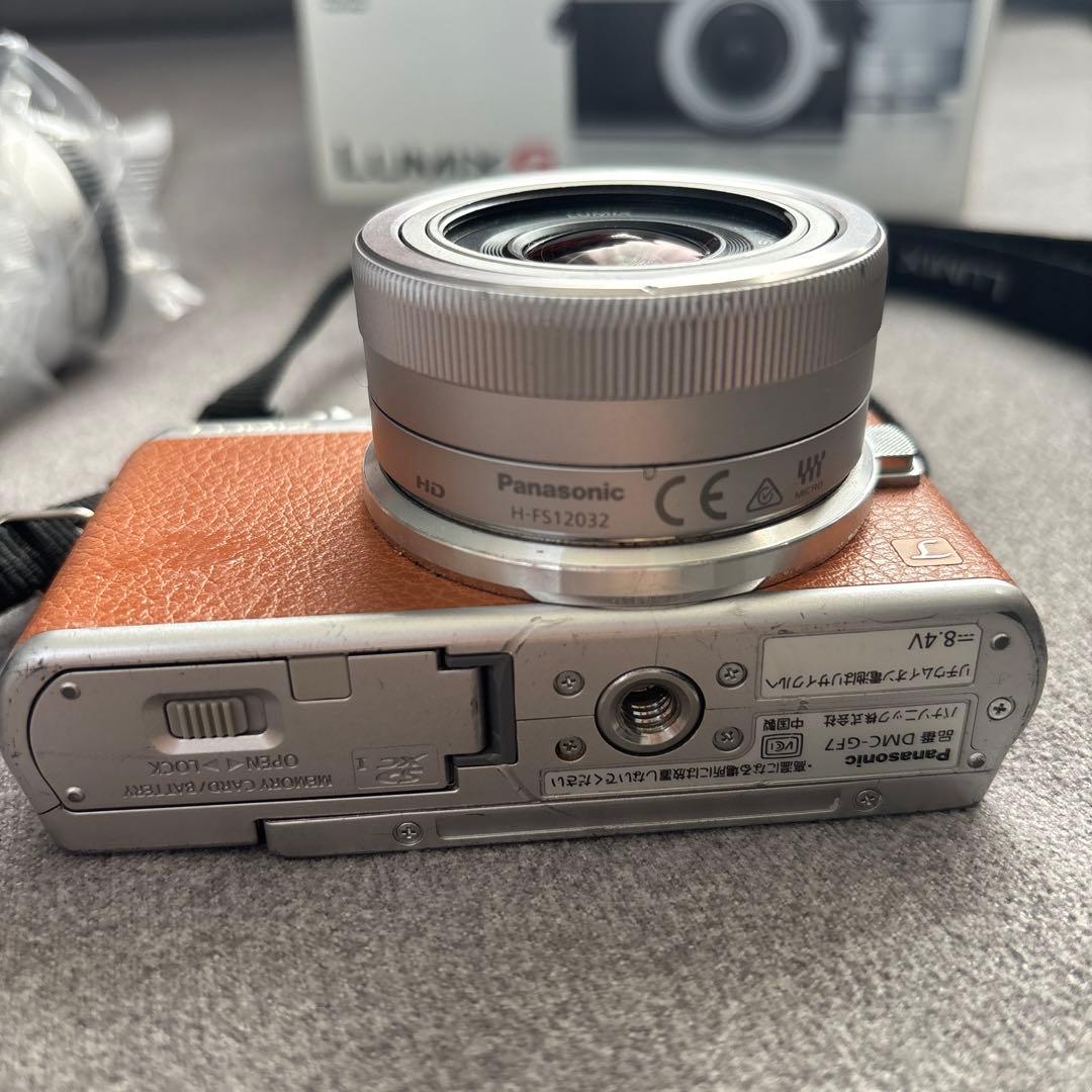 美品 LUMIX DMC-GF7Wミラーレス一眼 ブラウン