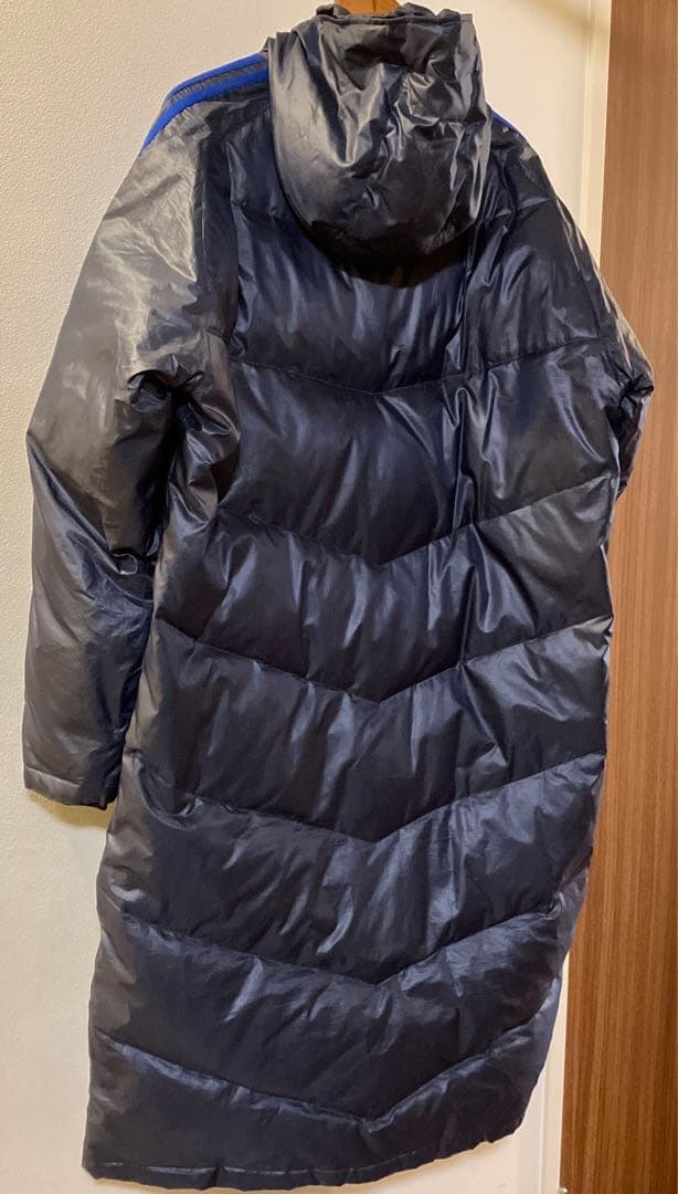 adidas フード付きロングコート ネイビー