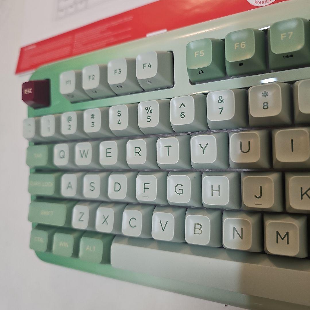 【美品】Kzzi Z98 メカニカルキーボード 抹茶グリーン ガスケット搭載
