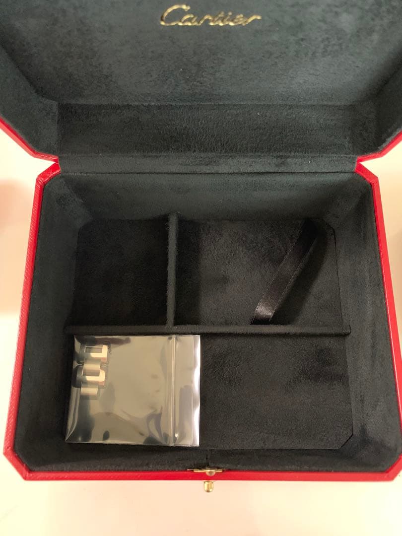 Cartier カルティエ　バロンブルー