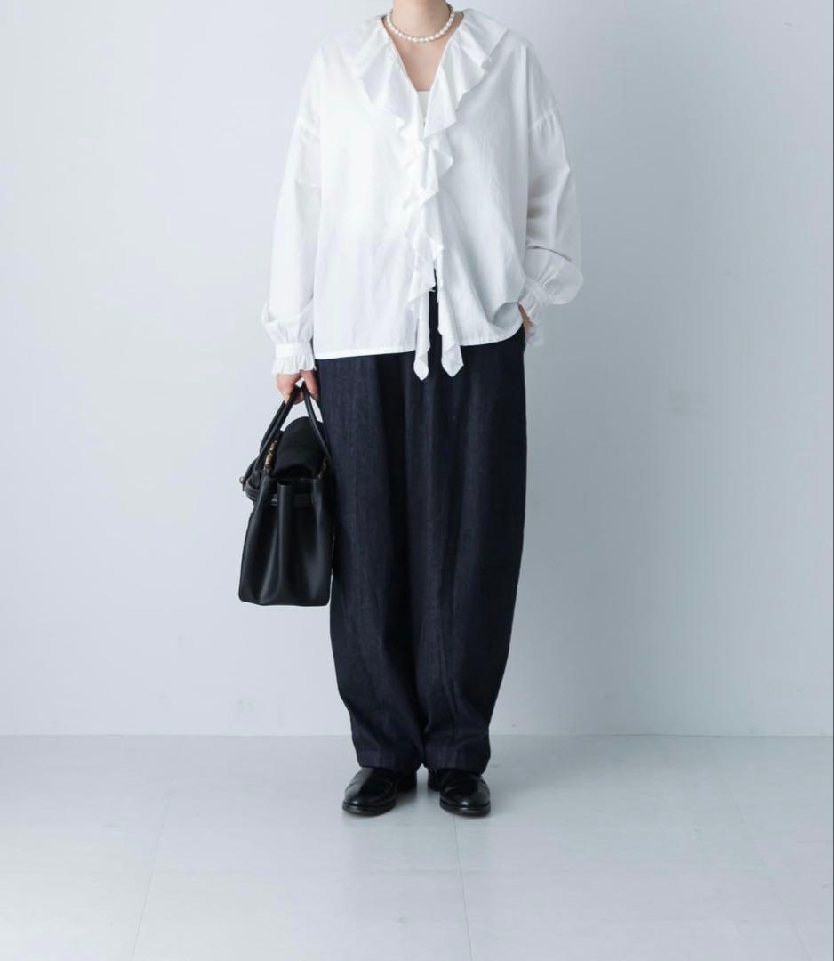 かぐれ　新品タグ付き　コットンフリルカラーシャツ　アーバンリサーチドアーズ