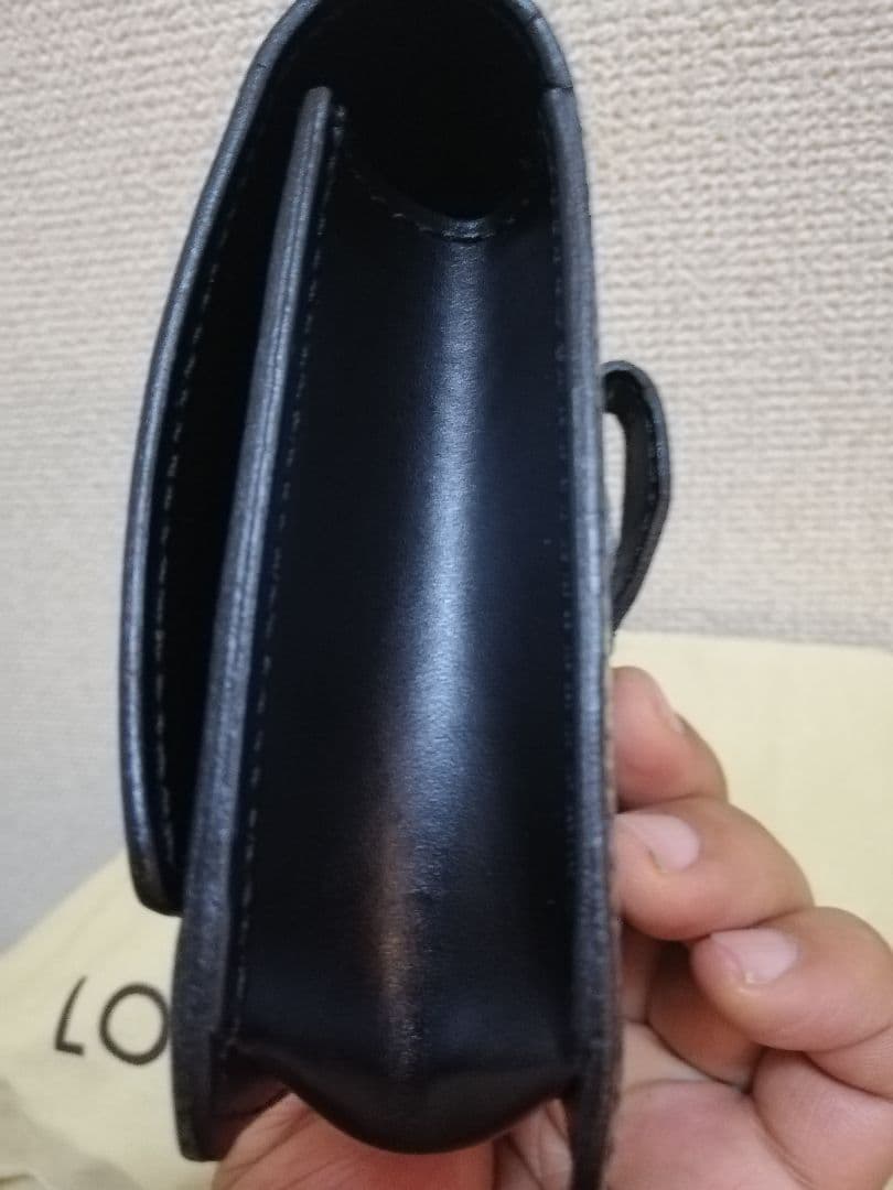 ルイ ヴィトン Louis Vuitton エピ ティルシット　ノワール