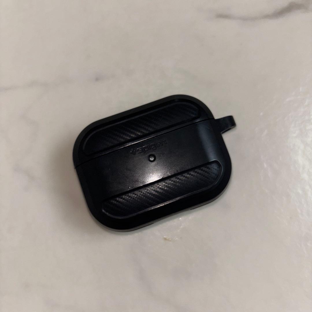 箱付き　正規品AirPods Pro spigenケース付き　ワイヤレスイヤホン