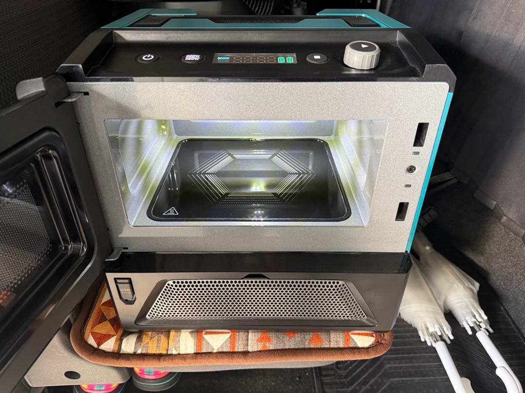 マキタ充電式電子レンジ MW001G