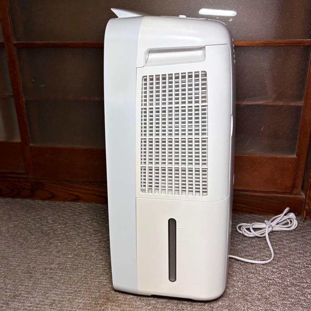 SHARP 2019年製 CM-J100-W 除湿機　動作品