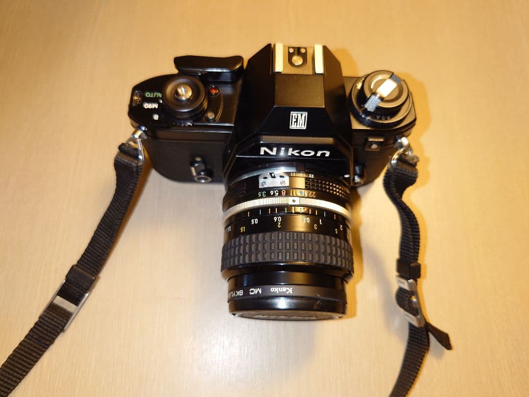 白*木様 Nikon EMとFG一眼レフカメラ Nikkor28㍉F3.5レンズ