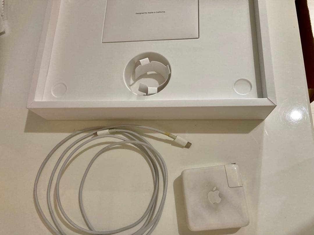 MacBook Pro 13インチ　corei5 2020 8GB 512GB