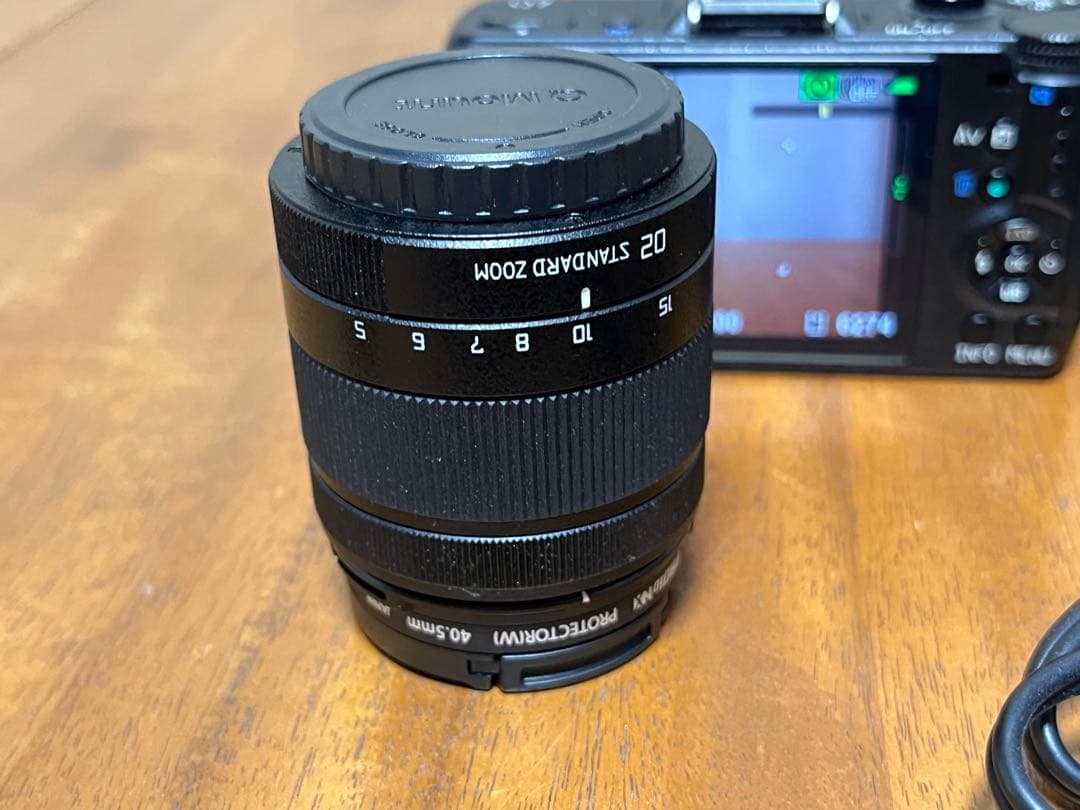 PENTAX Q7 デジタルカメラ 01単焦点　& 02ZOOM