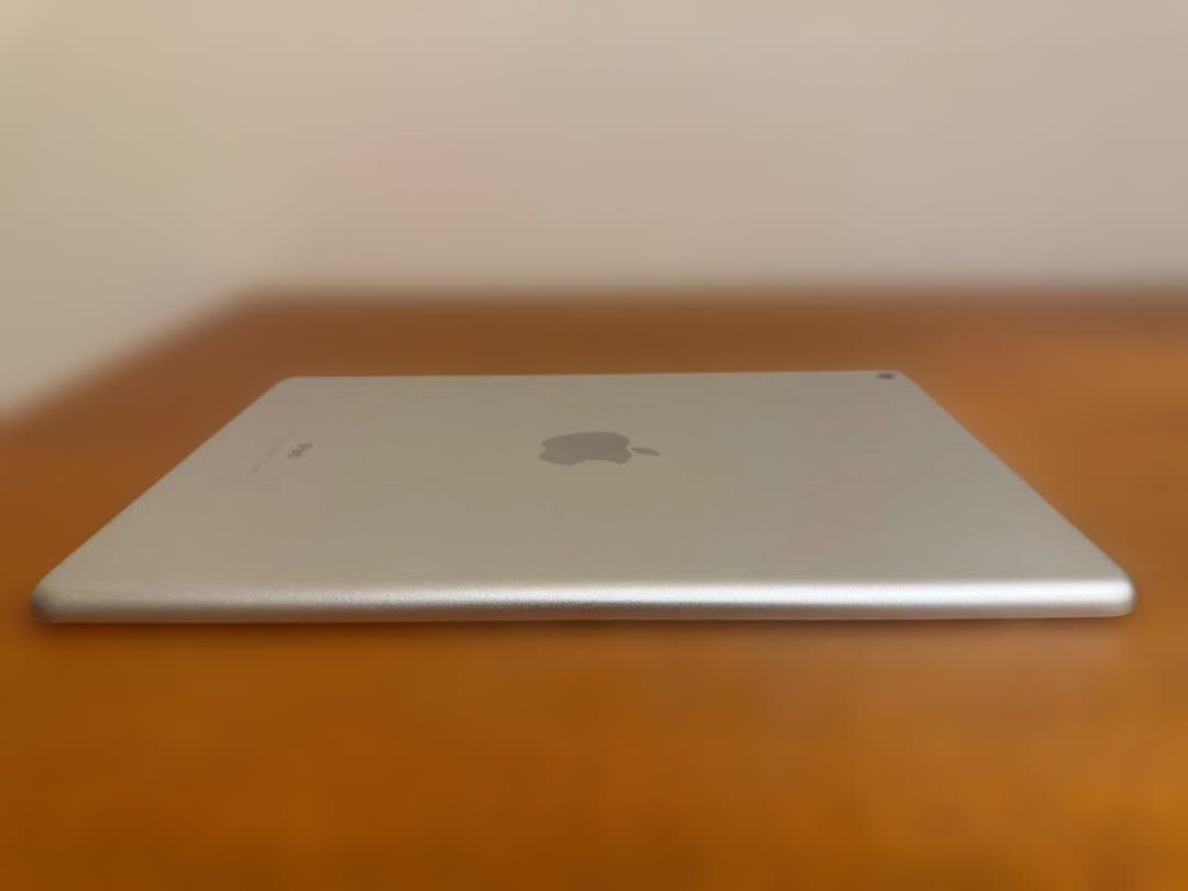 iPad 第6世代 128GB スペースグレイ Wi-Fi