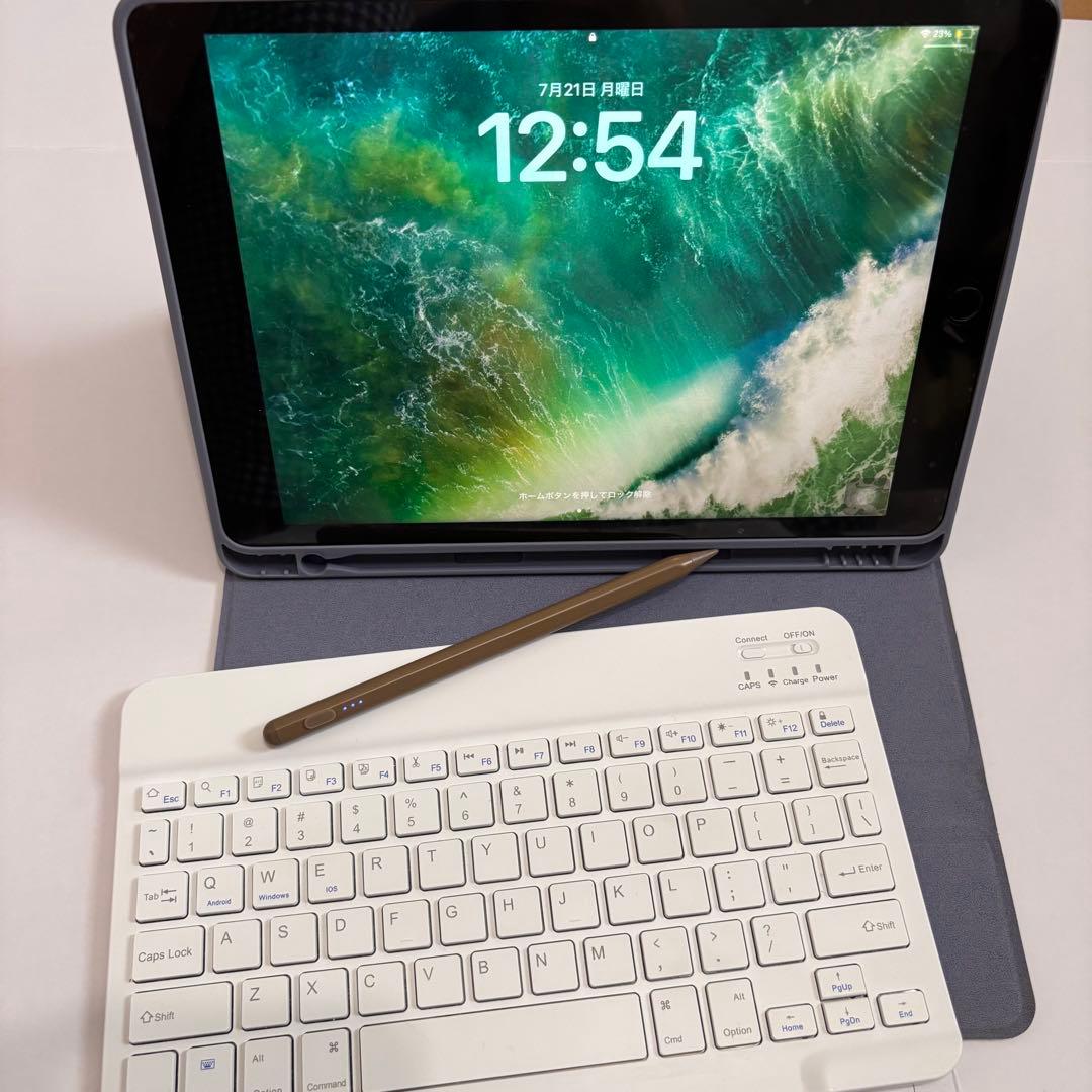 Apple iPad 第9世代 256GB キーボード カバー タッチペン付き