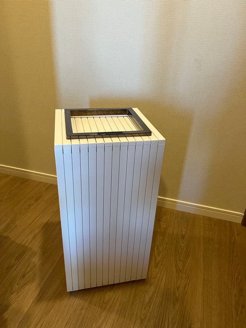 zita square ジータスクエア　ホワイト　白　自動開閉ゴミ箱