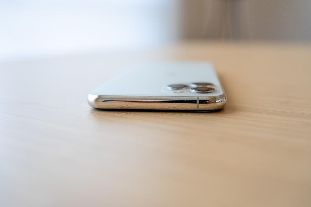 【写真多数掲載】iPhone 11 Pro シルバー 64GB SIMフリー