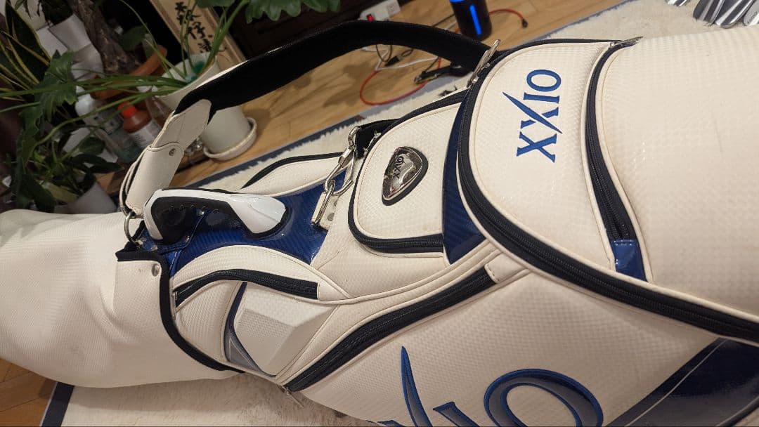 XXIO キャディバッグ プロレプリカ　ホワイト/ブルー