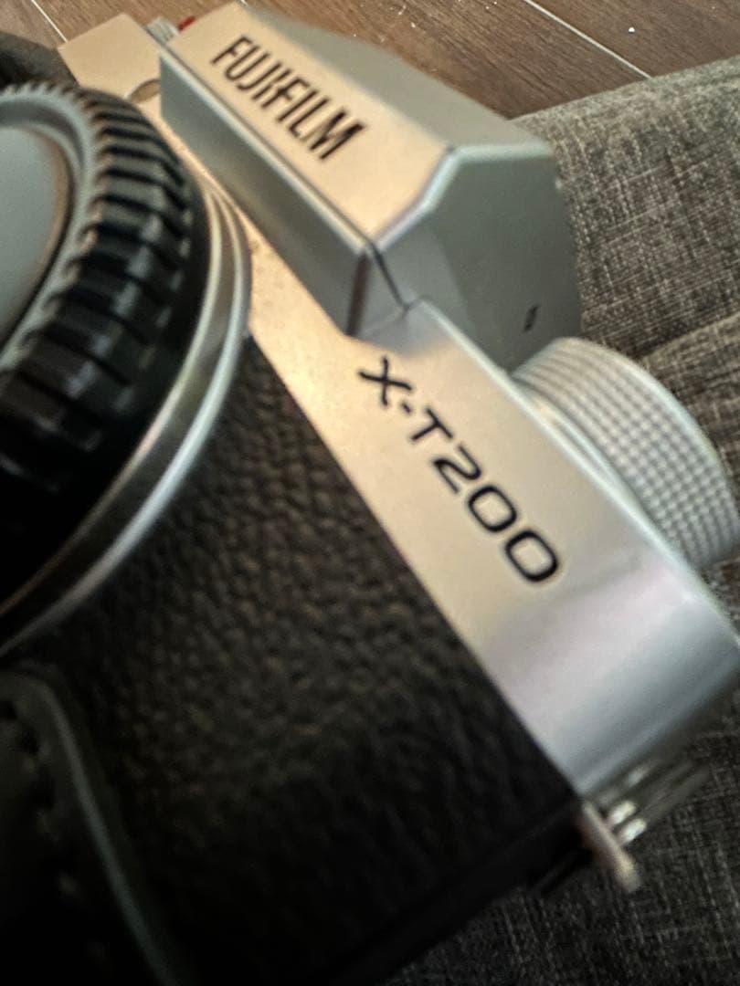 FUJIFILM X-T200 超美品 (部品付き)(バック付き)