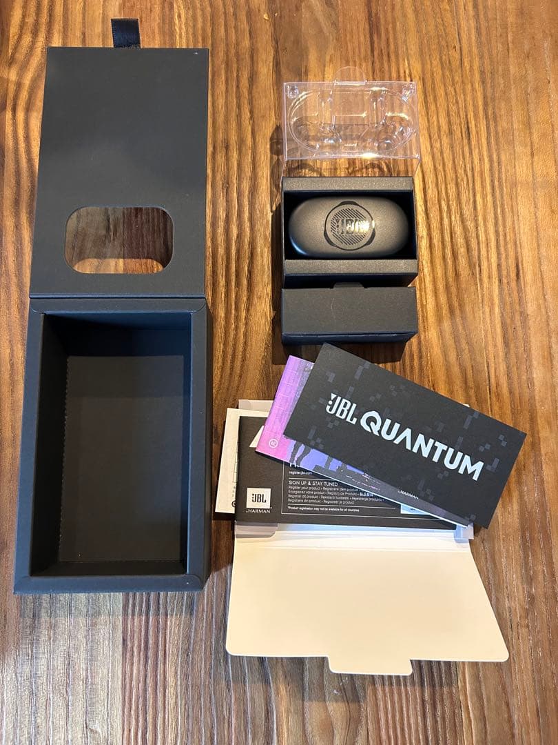 【美品】JBL QUANTUM TWS ワイヤレスイヤホン