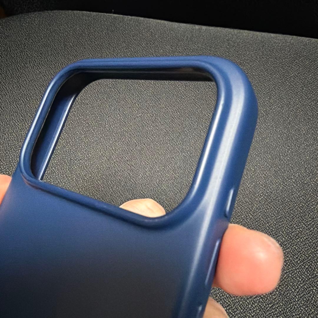 Beats iPhone 17 PRO Kickstand Case ストラップ