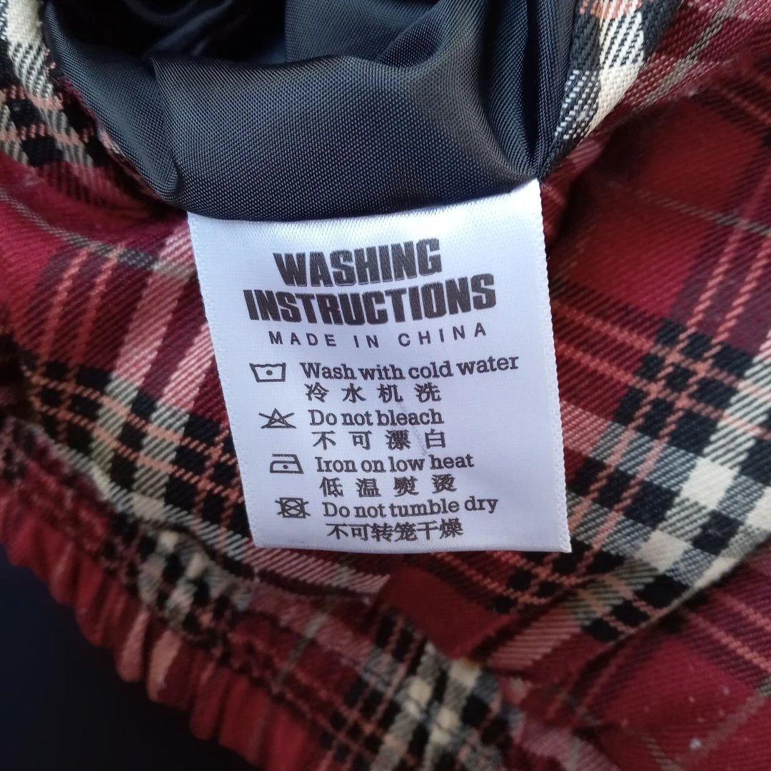 地底人オンライン　リバーシブルダウンジャケット　チェック柄　ブラックＬサイズ