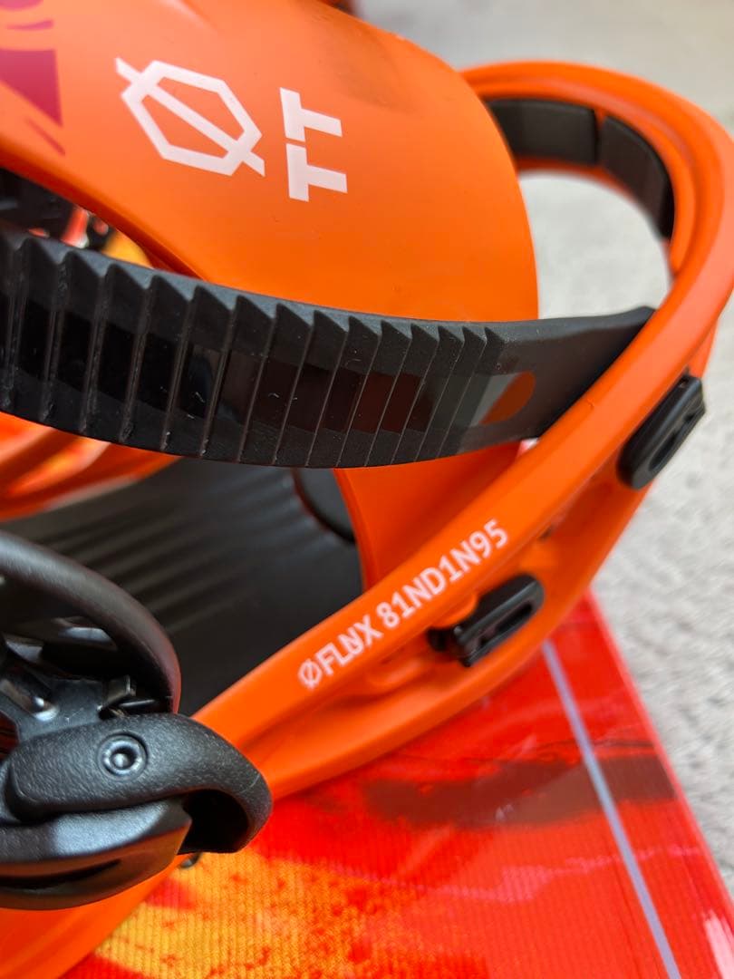 Ｋ2スノーボードとフラックスTTバインディングセット