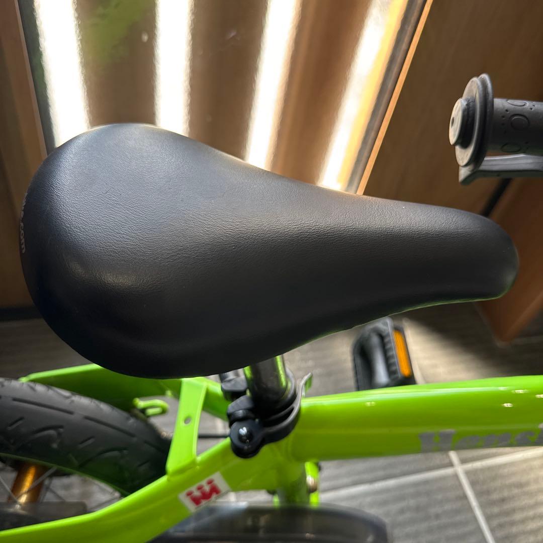 へんしんバイク　黄緑　３－６歳