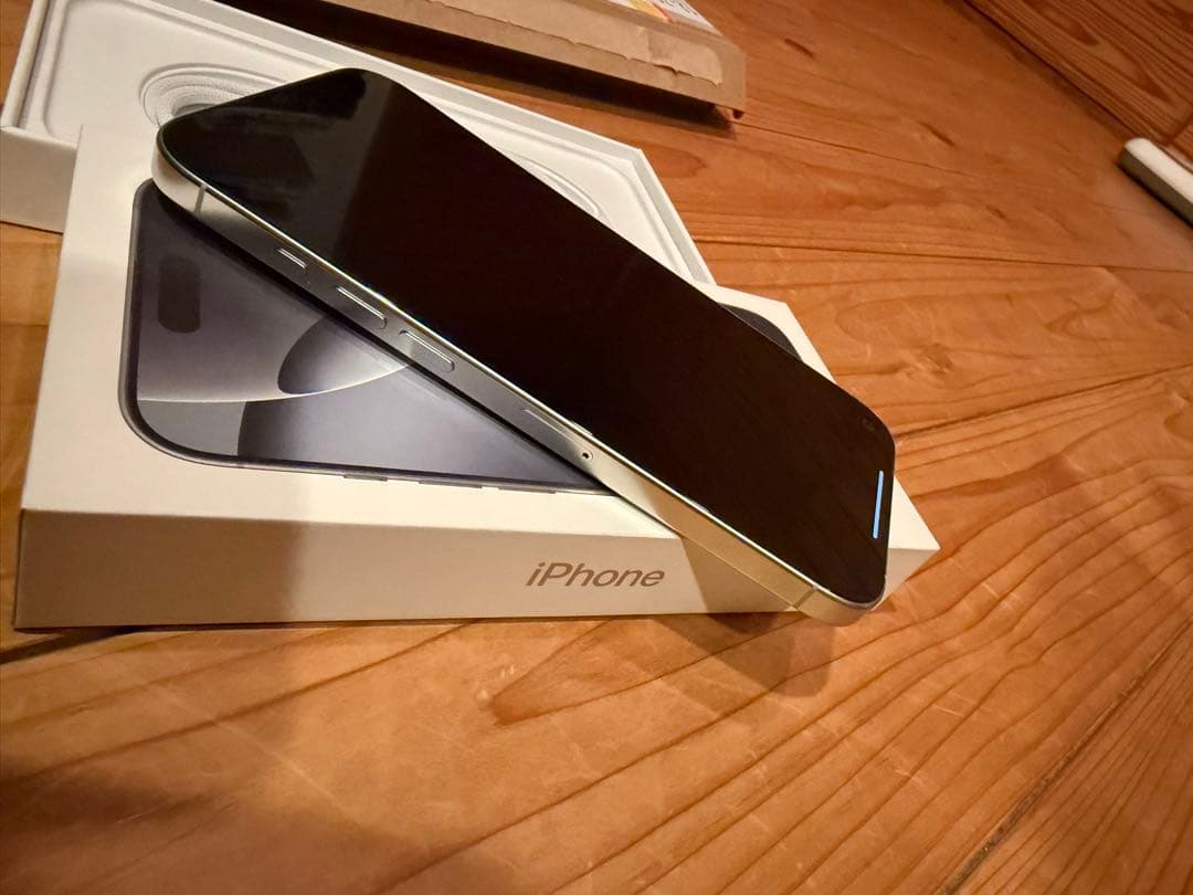 【超美品】iPhone 16 Pro Max 1TB ホワイト