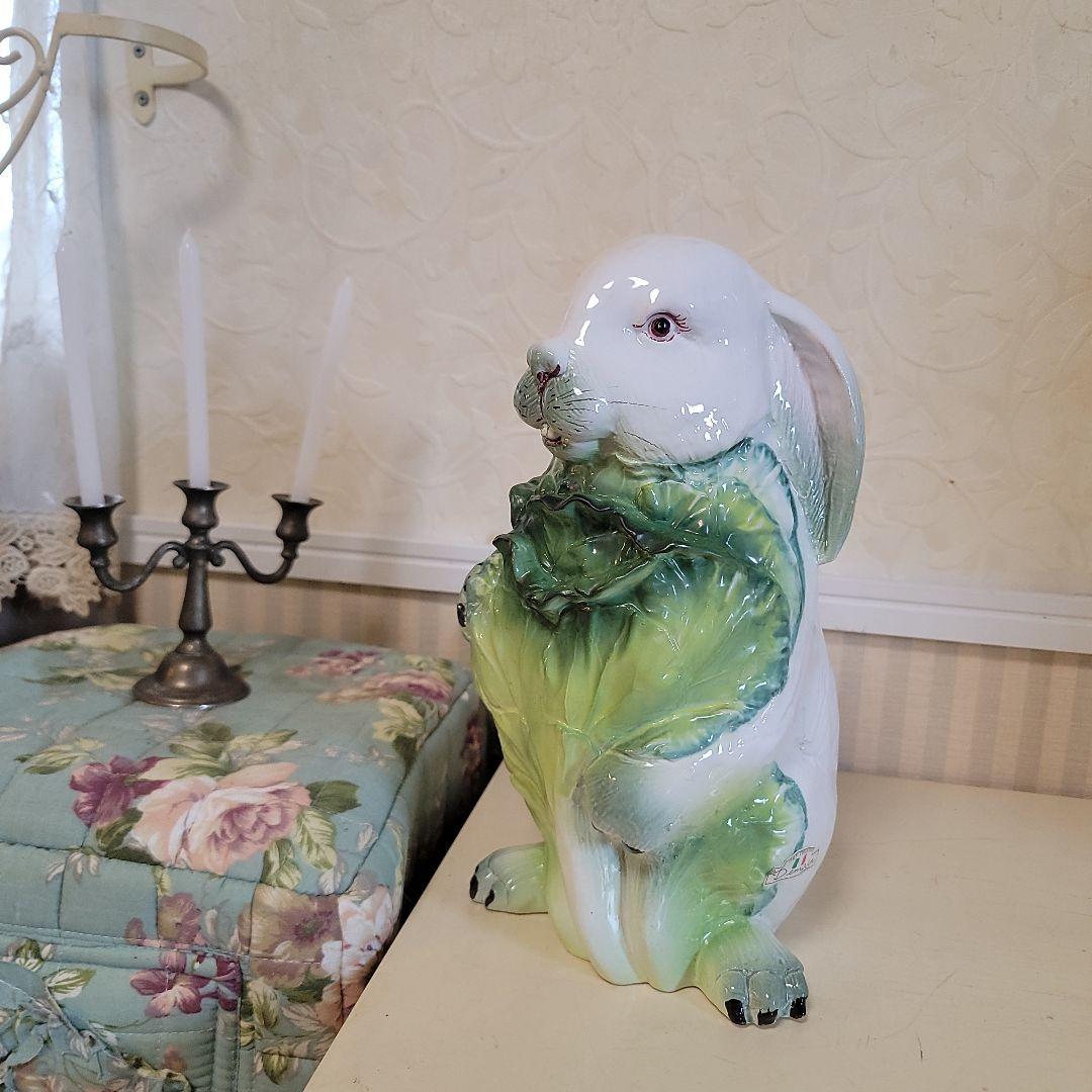 ウサギの置物　陶器製　ヴィンテージ　垂れ耳ウサギのオブジェ　希少