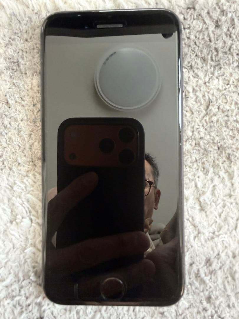 iPhone8 64G 本体のみ