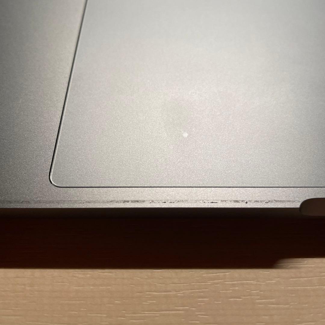 MacBook Pro Mid 2017 15インチ Touch Bar 512