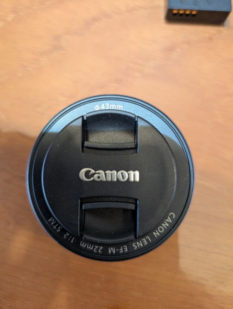 レンズ3本付！【Canon】 EOS Kiss M ホワイト