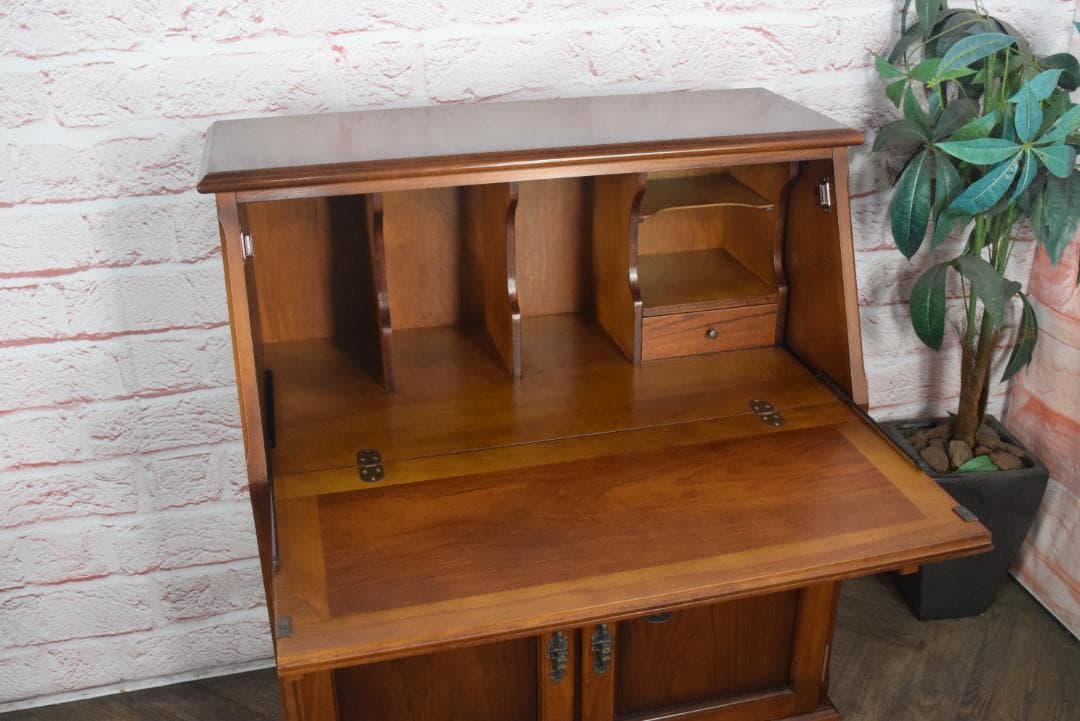 カリモク コロニアルシリーズ ライティングビューロー/デスク QC3001NK