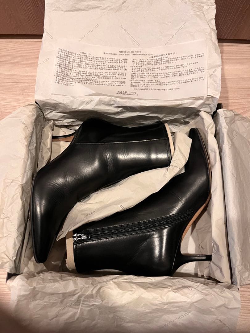 専用　PELLICO ペリーコ　ブラックレザー ポインテッドトゥ　ショートブーツ