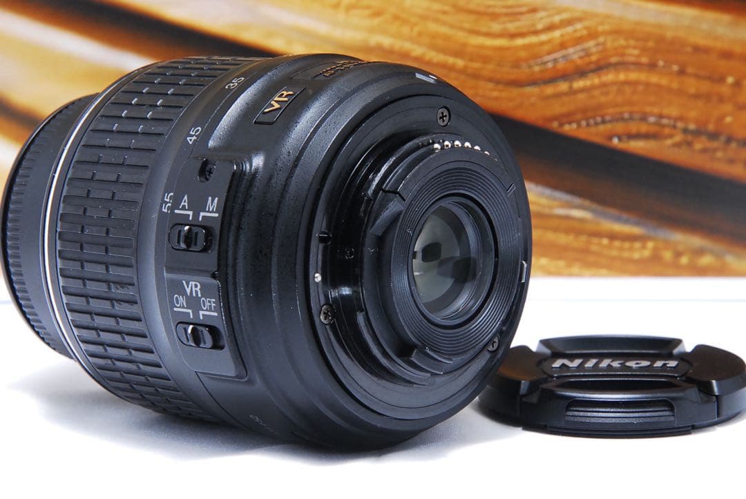 Nikon D5200⭐️スマホに転送♪⭐️初心者用⭐️自撮りラクラク 元箱付き