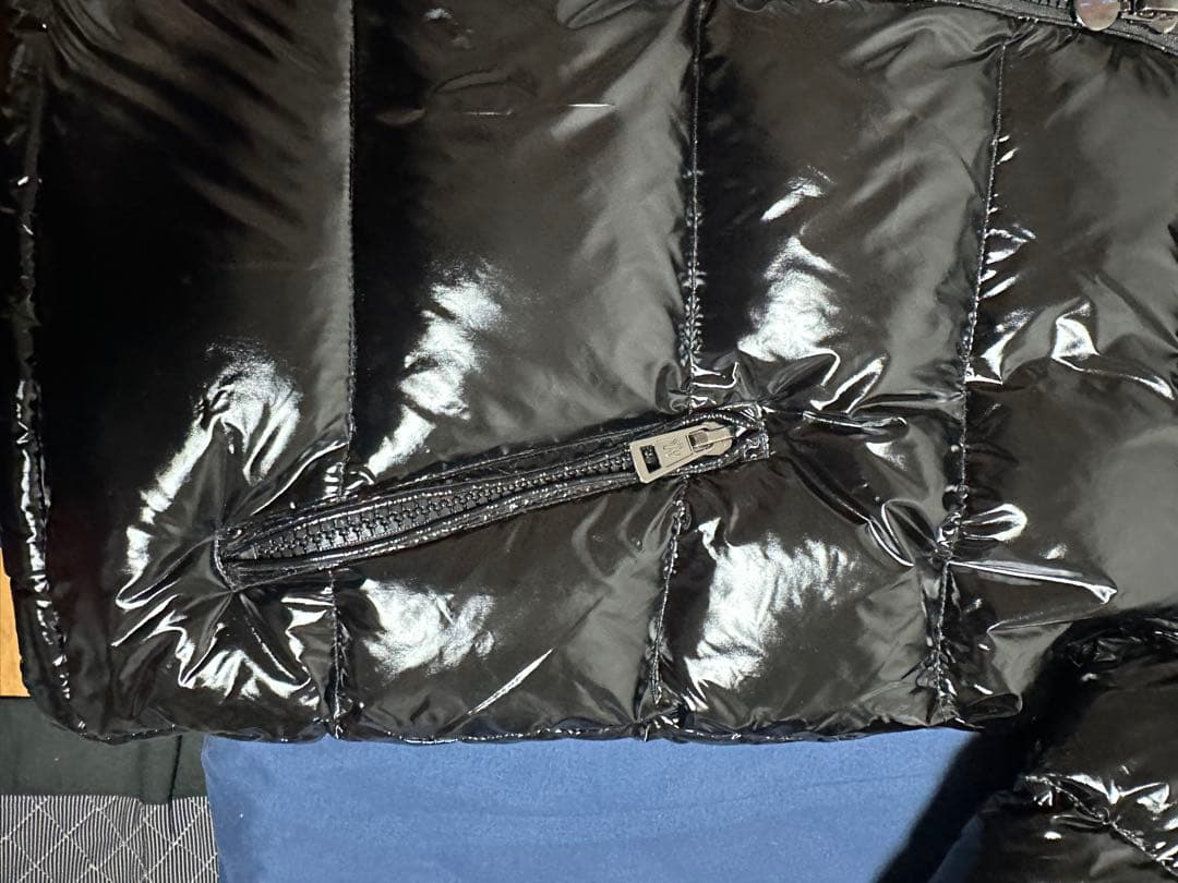 MONCLER ダウンジャケット