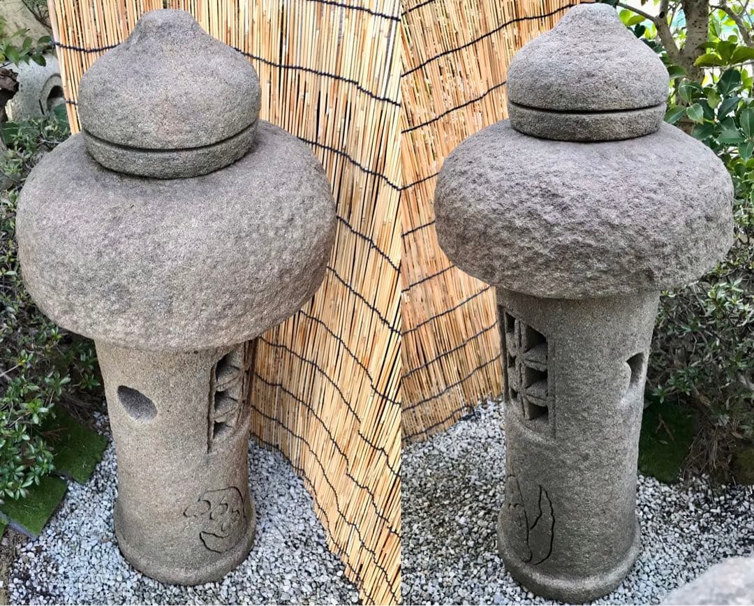 【天然自然石・創作石灯篭・道しるべ灯篭・明かり灯篭・すずらん模様柄花】庭石置物