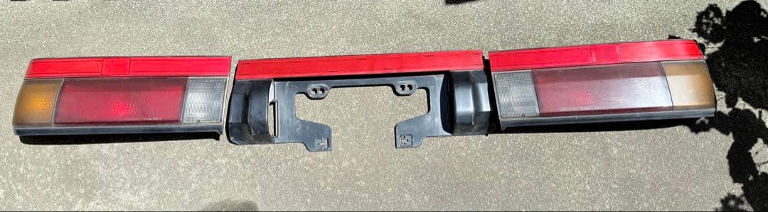 AE86 3ドア用トレノ後期テール・リアガーニッシュのセット