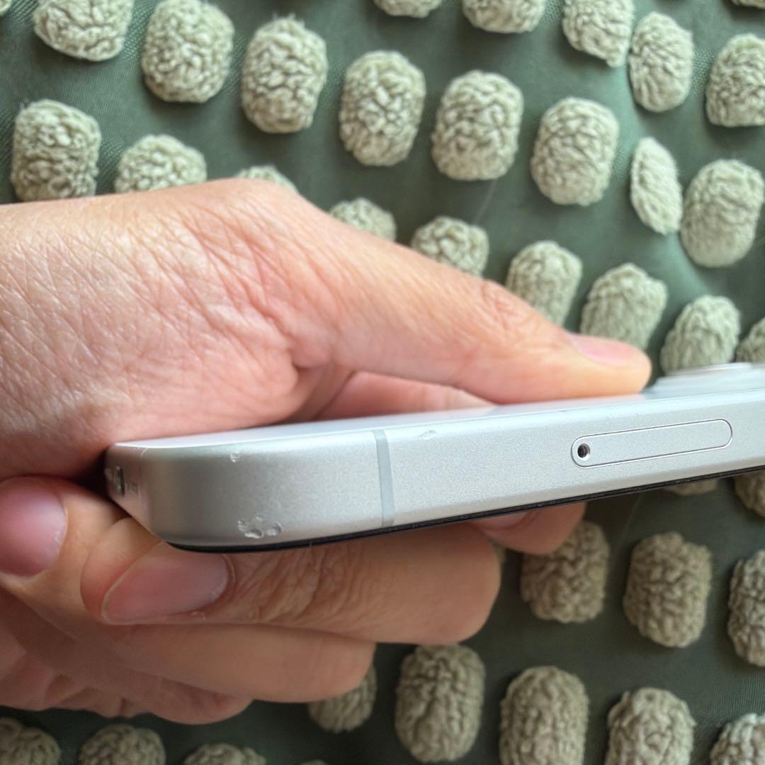 美品 Apple iPhone 16 512GB