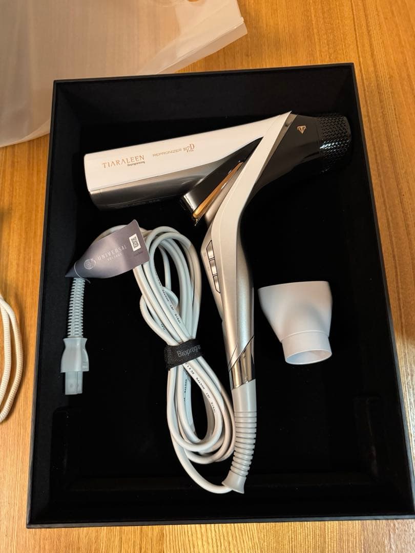 ヘアドライヤー Nia