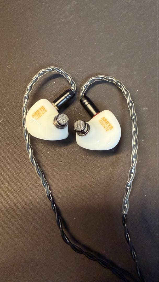 Ziigaat ARETE ホワイト