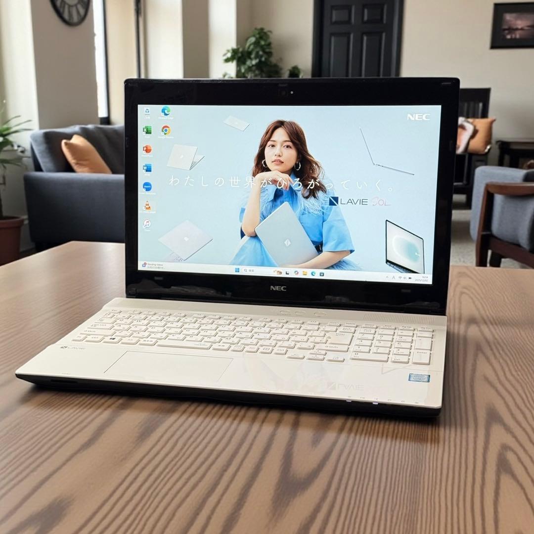 美品 NECノートパソコン LAVIE Core i7搭載 20GB 新品SSD
