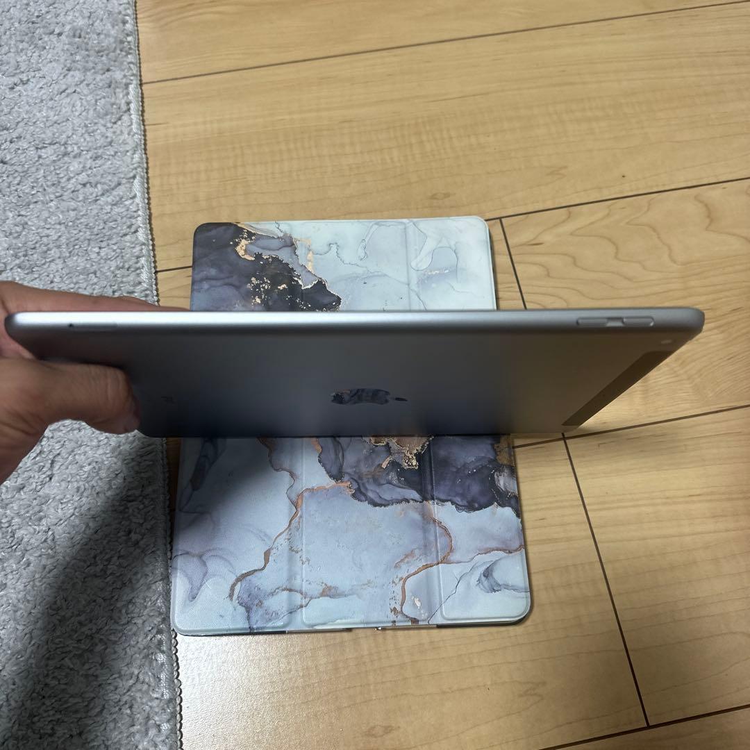 iPad本体 iPad air2