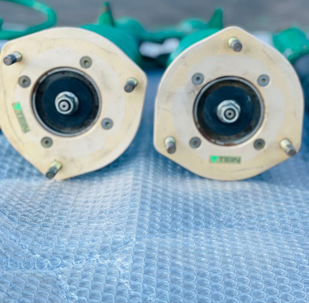 トヨタ アイシス（70系）・ノア/ヴォクシー（ZRR70）用 TEIN 車高調