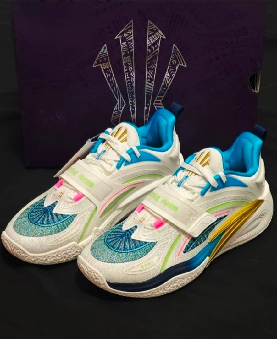 海外限定Kyrie1 バスケットボールシューズ US9.5／27cm