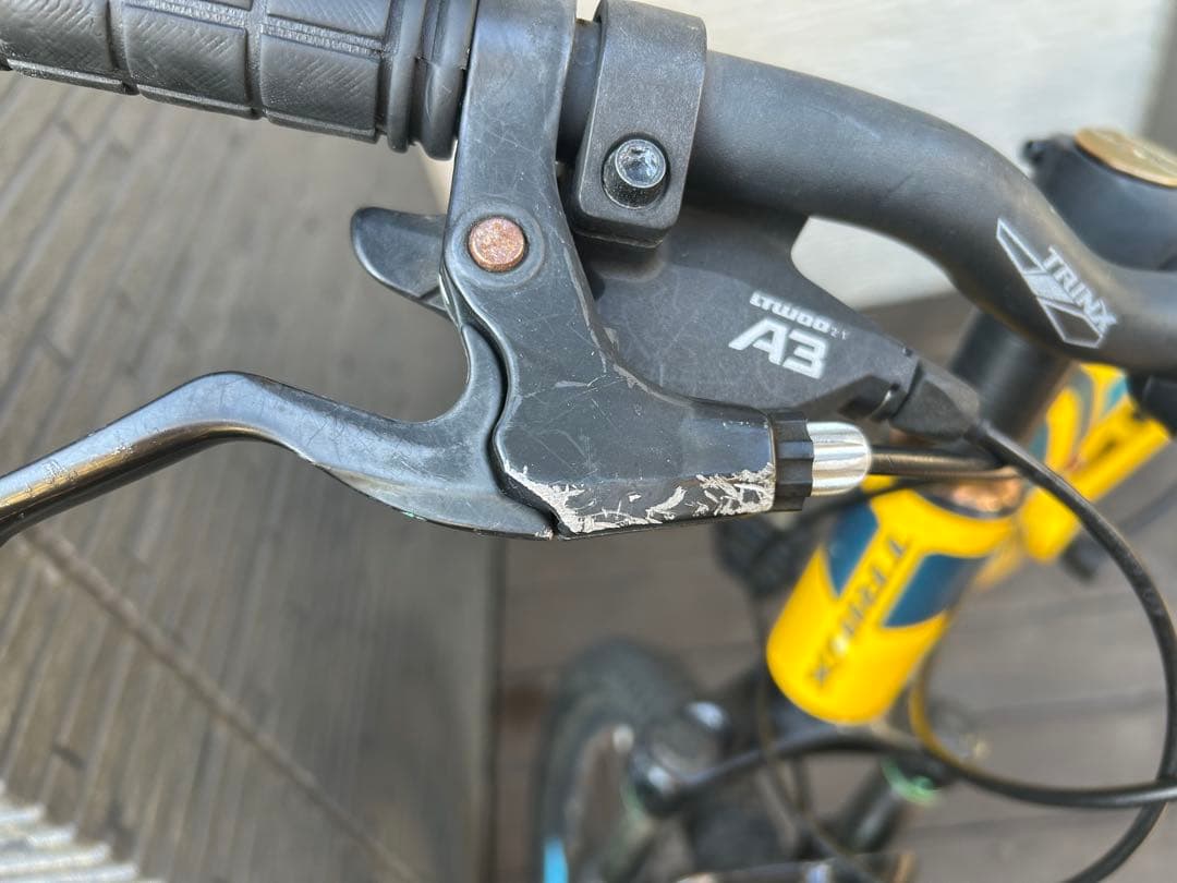 TRINX 本格 マウンテンバイク イエロー　２０インチ直接渡し希望　ジュニア