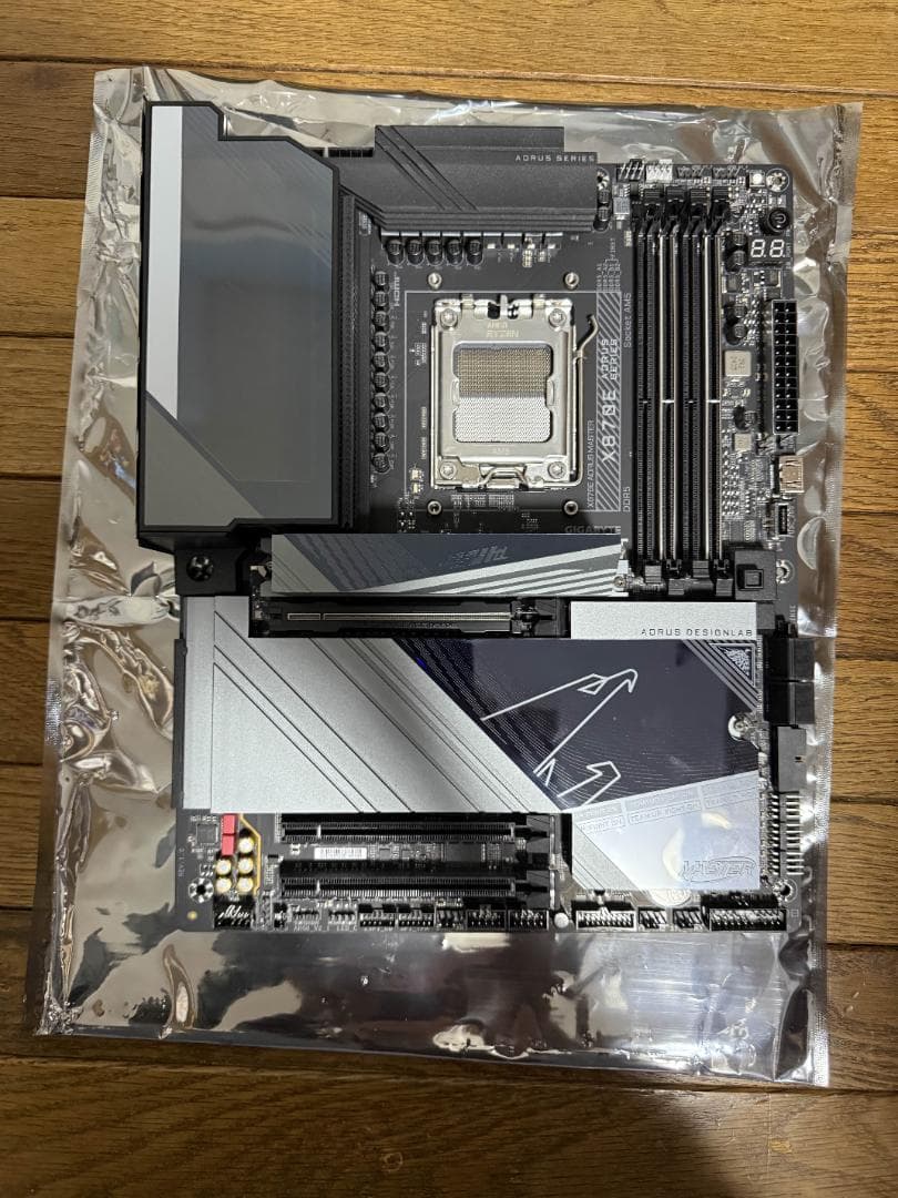 マザーボード AORUS X870E AORUS MASTER