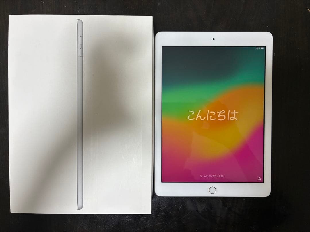 Apple iPad 第6世代 シルバー 本体 128GB Wi-Fiモデル