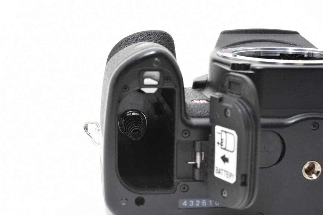 【美品】PENTAX K-5 ボディ バッテリー付 【動作確認済】